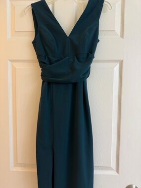Dress the Population Deep Pine V-Neck Midi Dress